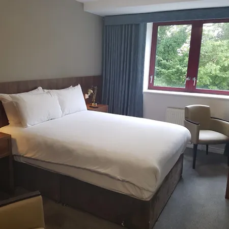 Отель Creggan Court Атлон