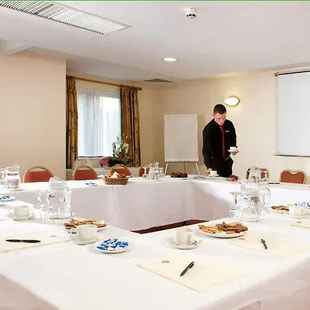 מלון Creggan Court 3*