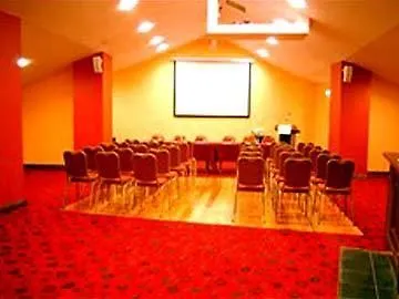 Creggan Court Отель